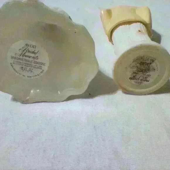 Avon 1970 vintage Bridal Moment. Bride & Groom. Sweet Honesty Cologne Bottles. - Picture 3 of 4